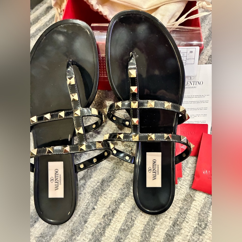 Valentino Garavani Rockstud Flat Slide Sandals